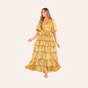 Elegant Gold Tiered Maxi Dress // Size M